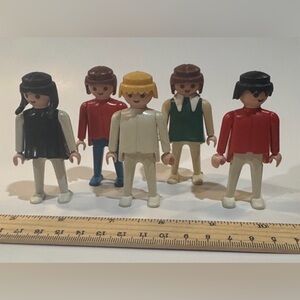 Vintage Geobra playmobil large lot see pics for specifics in this lot (lot 3)